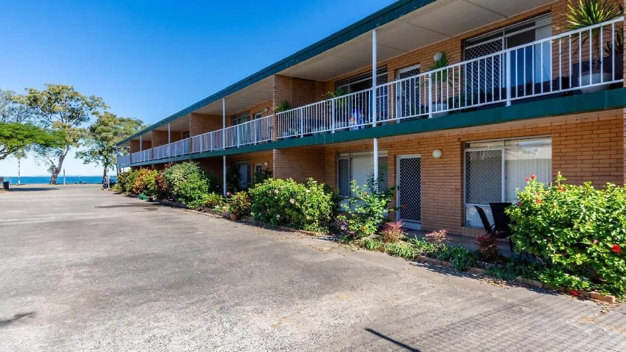 Villa Comfy Ground Floor Unit Opposite Waterfront! Welsby Pde, Bongaree