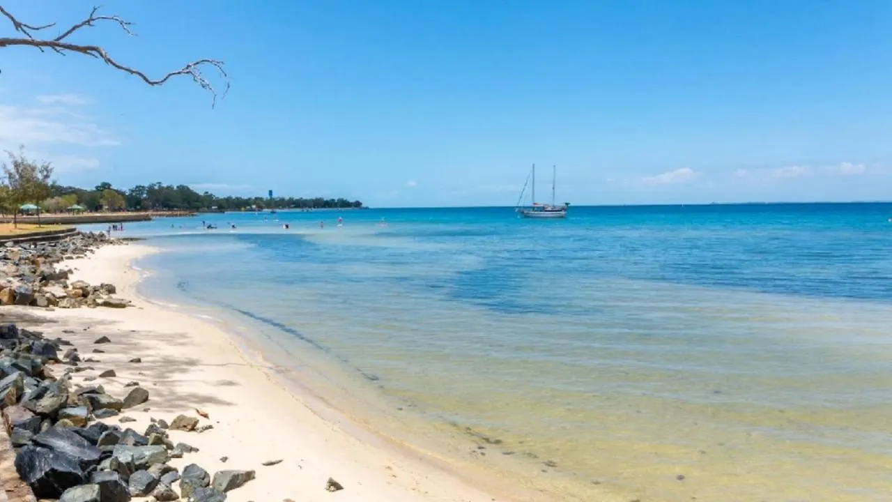 Villa Comfy Ground Floor Unit Opposite Waterfront! Welsby Pde, Bongaree Сasa de vacaciones