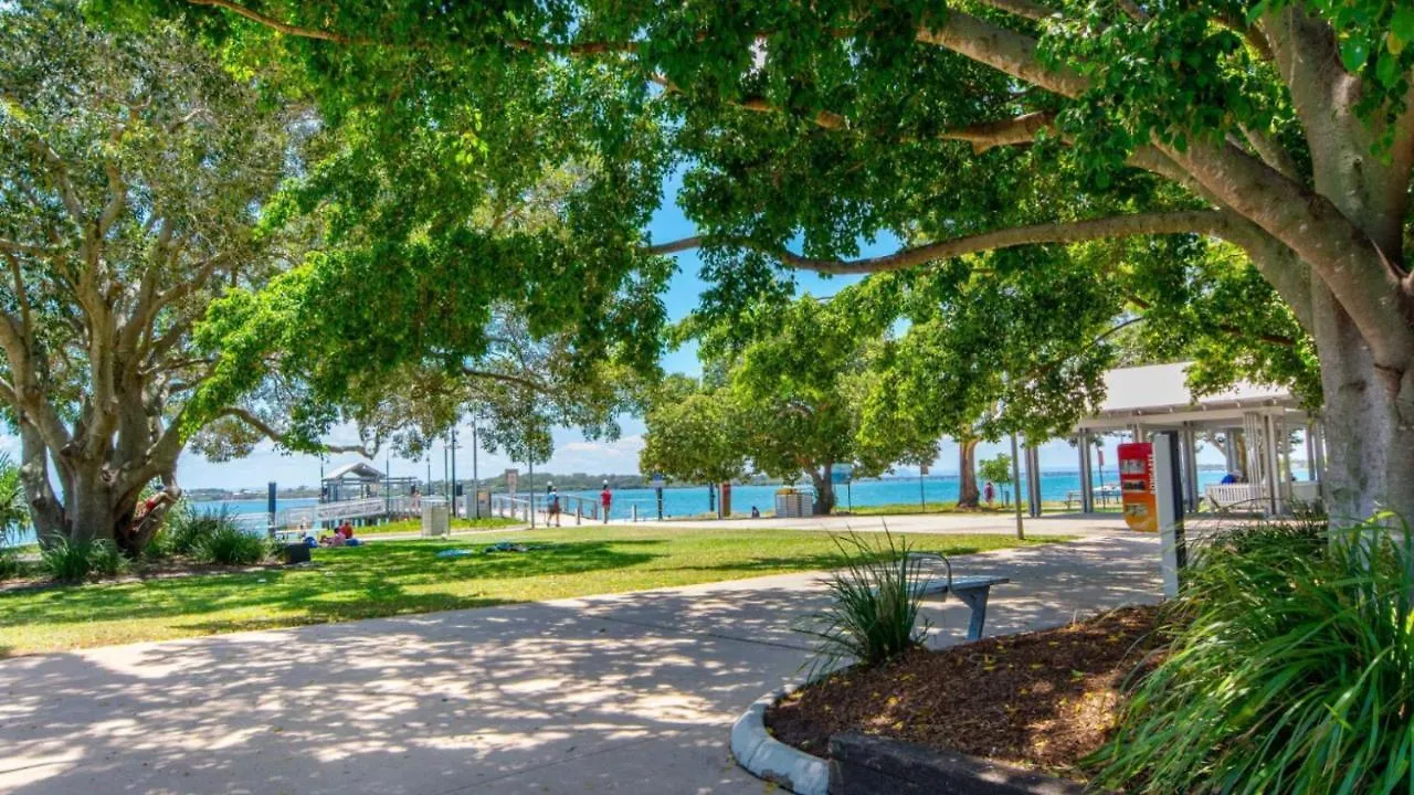 Сasa de vacaciones Villa Comfy Ground Floor Unit Opposite Waterfront! Welsby Pde, Bongaree